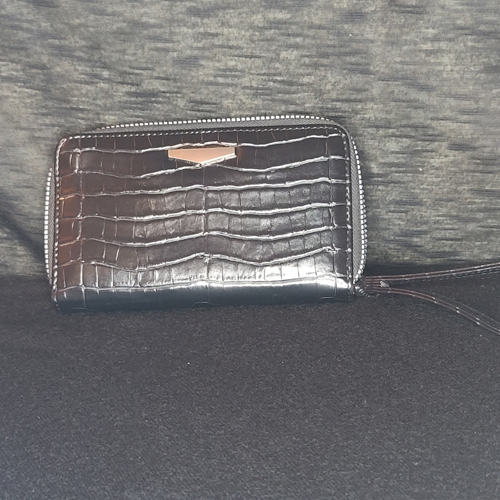 Faux snakeskin wristlet